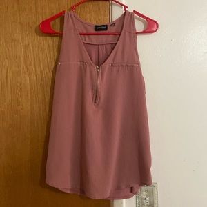 All shirts 5$ each. All different brands. Size Medium.